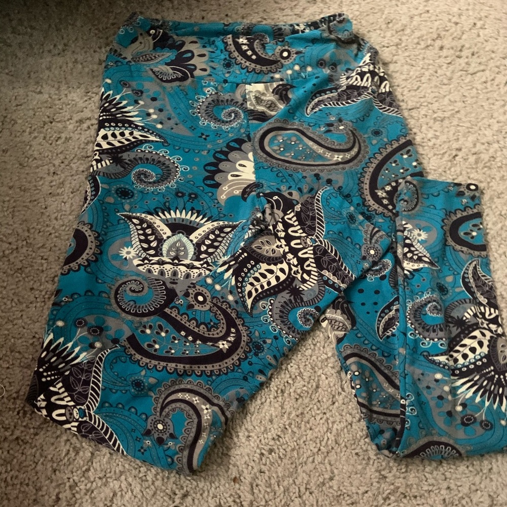 blue paisley design lularoe leggings OS